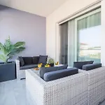 アパート Pjero *